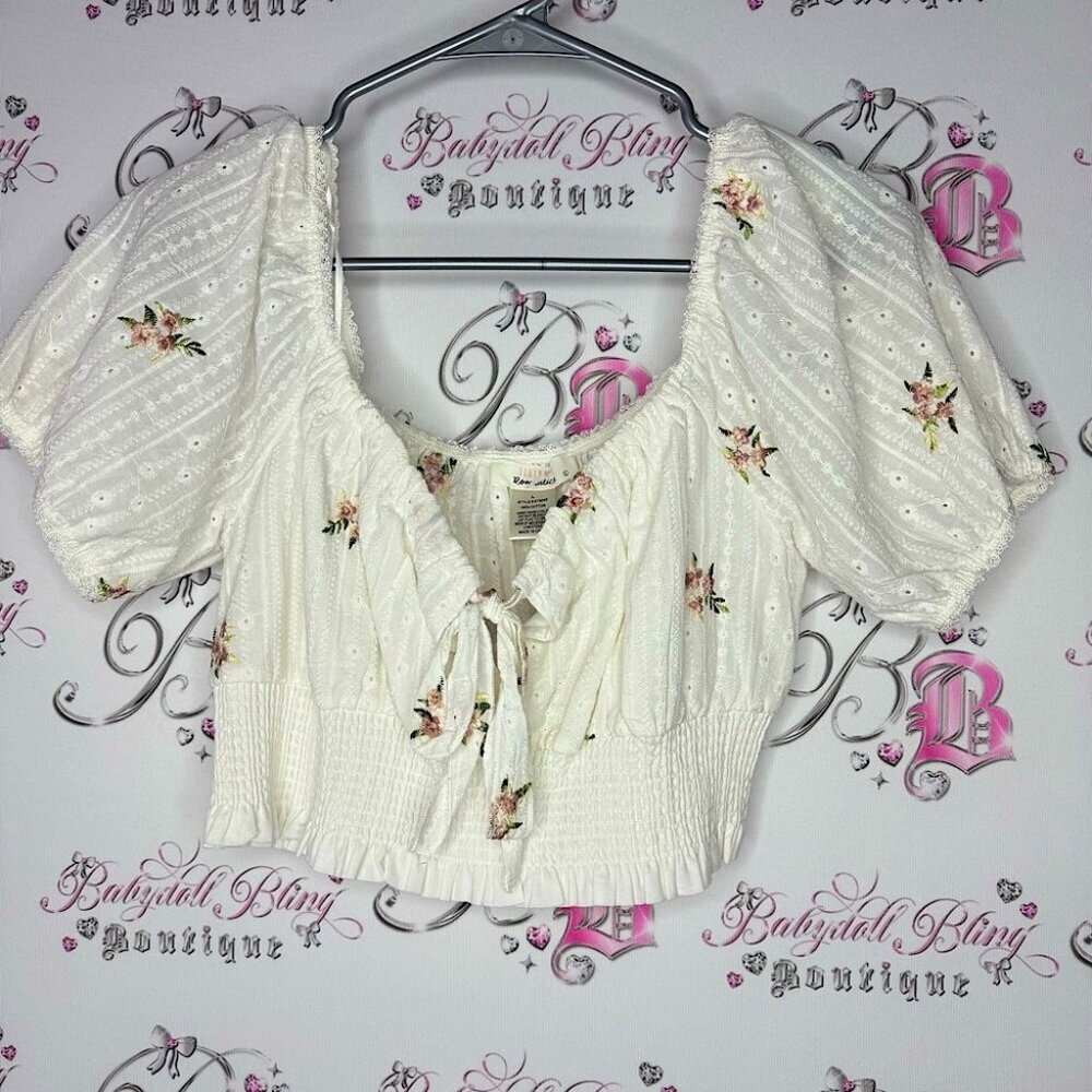 Urban romantics milkmaid White Floral Puff Sleeve Crop Top floral embroidered